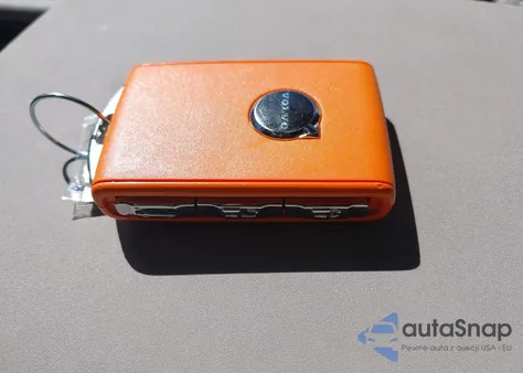 2025 Volvo Xc90 B5 Plus 7-Seater z USA, uszkodzony, nr VIN YV4M12PB4S1375482